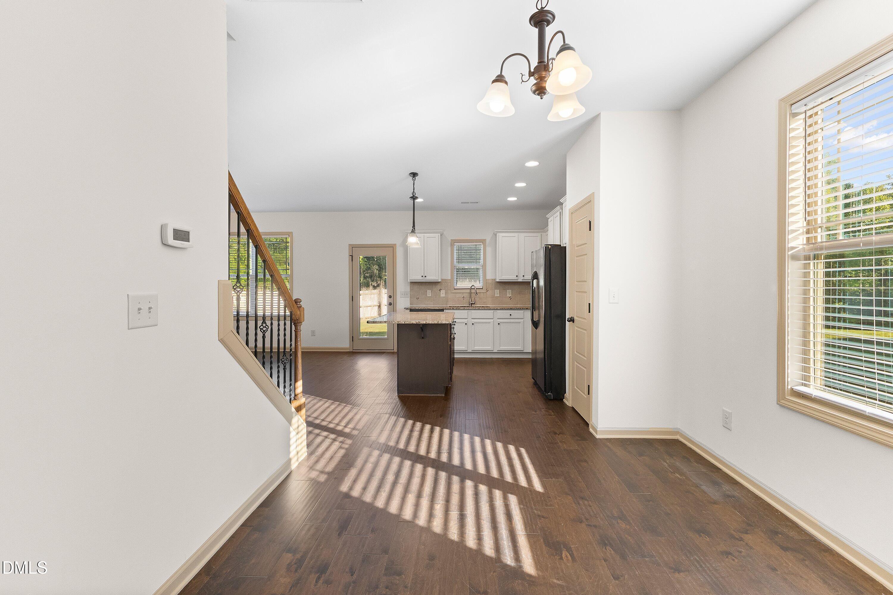 71 Golden Gate Parkway Property Photo 9