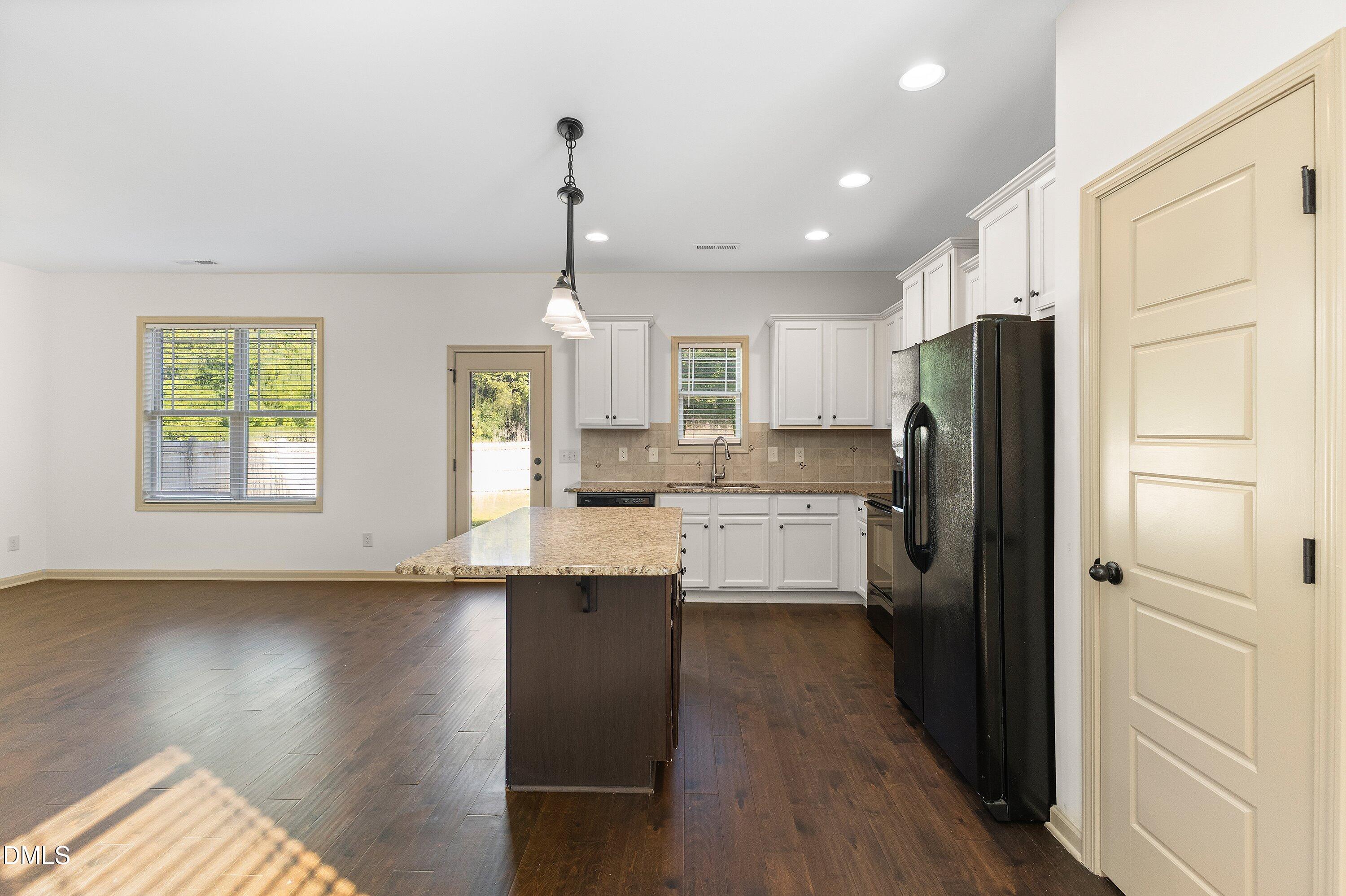 71 Golden Gate Parkway Property Photo 10