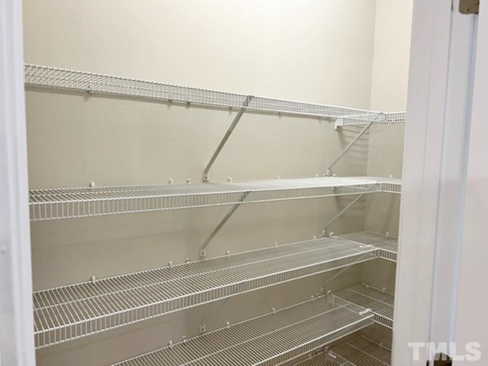 1126 Metropolitan Drive Property Photo 9
