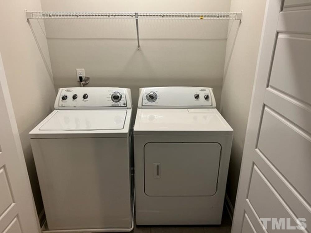 1126 Metropolitan Drive Property Photo 18