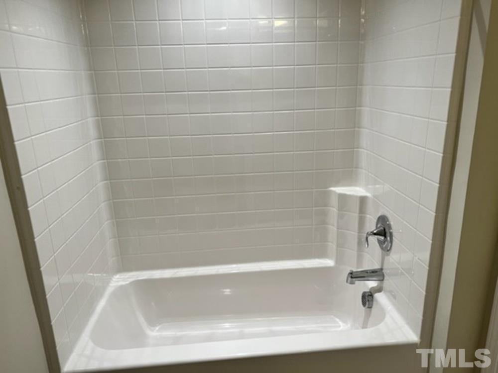 1126 Metropolitan Drive Property Photo 21