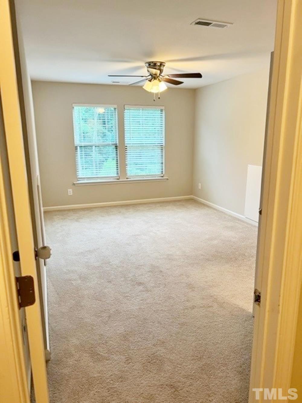 1126 Metropolitan Drive Property Photo 23