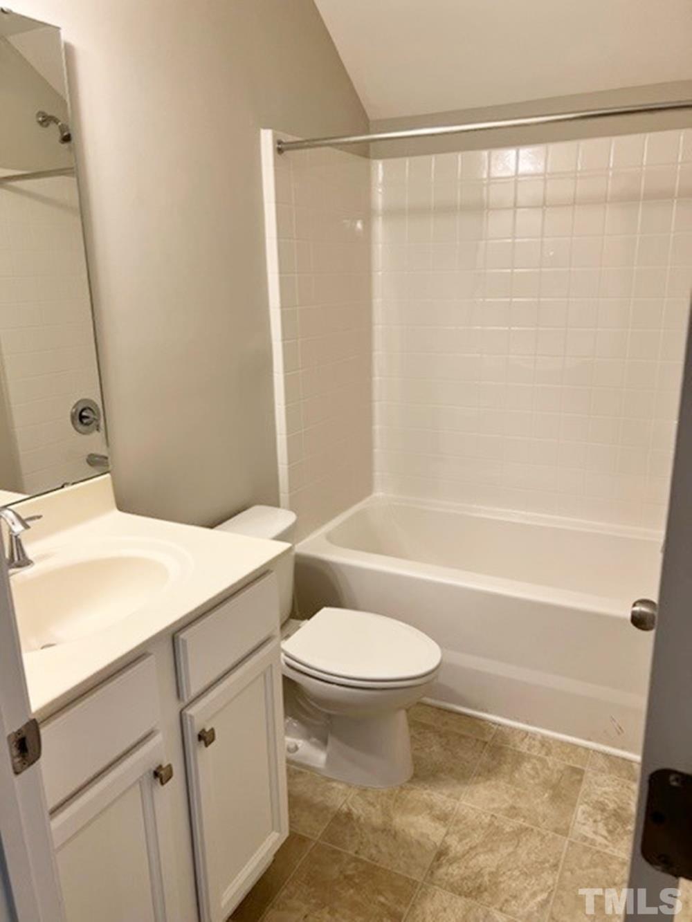 1126 Metropolitan Drive Property Photo 24