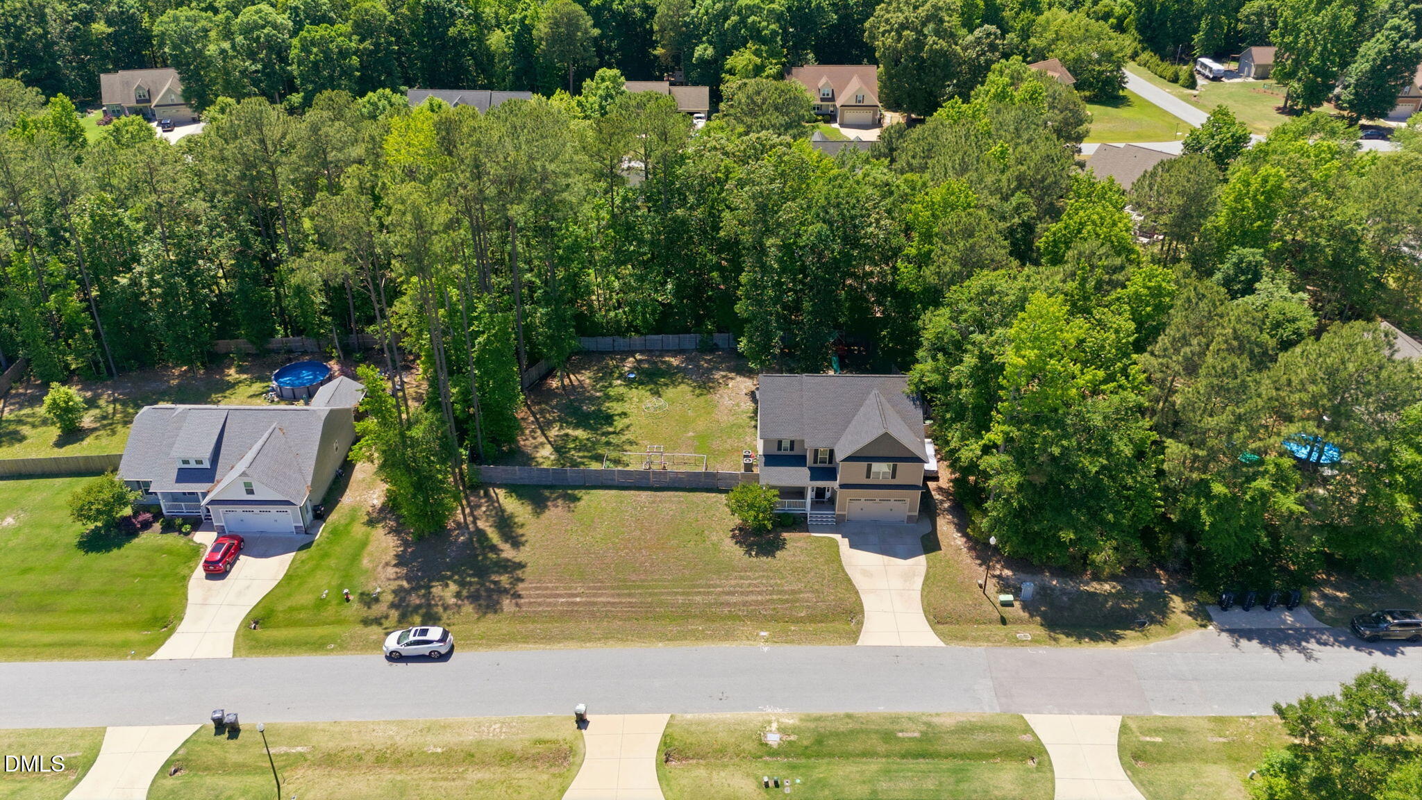 180 Long Grass Drive Property Photo 2