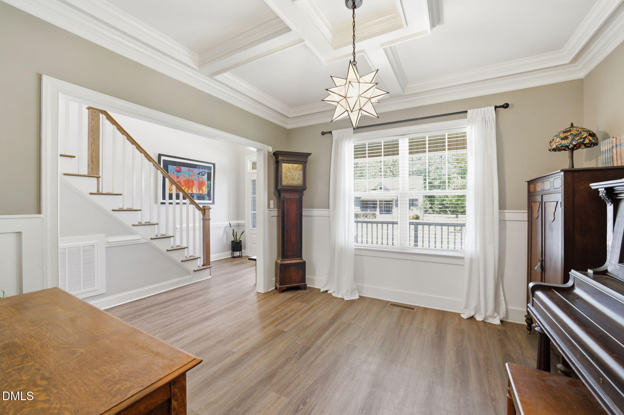 180 Long Grass Drive Property Photo 7
