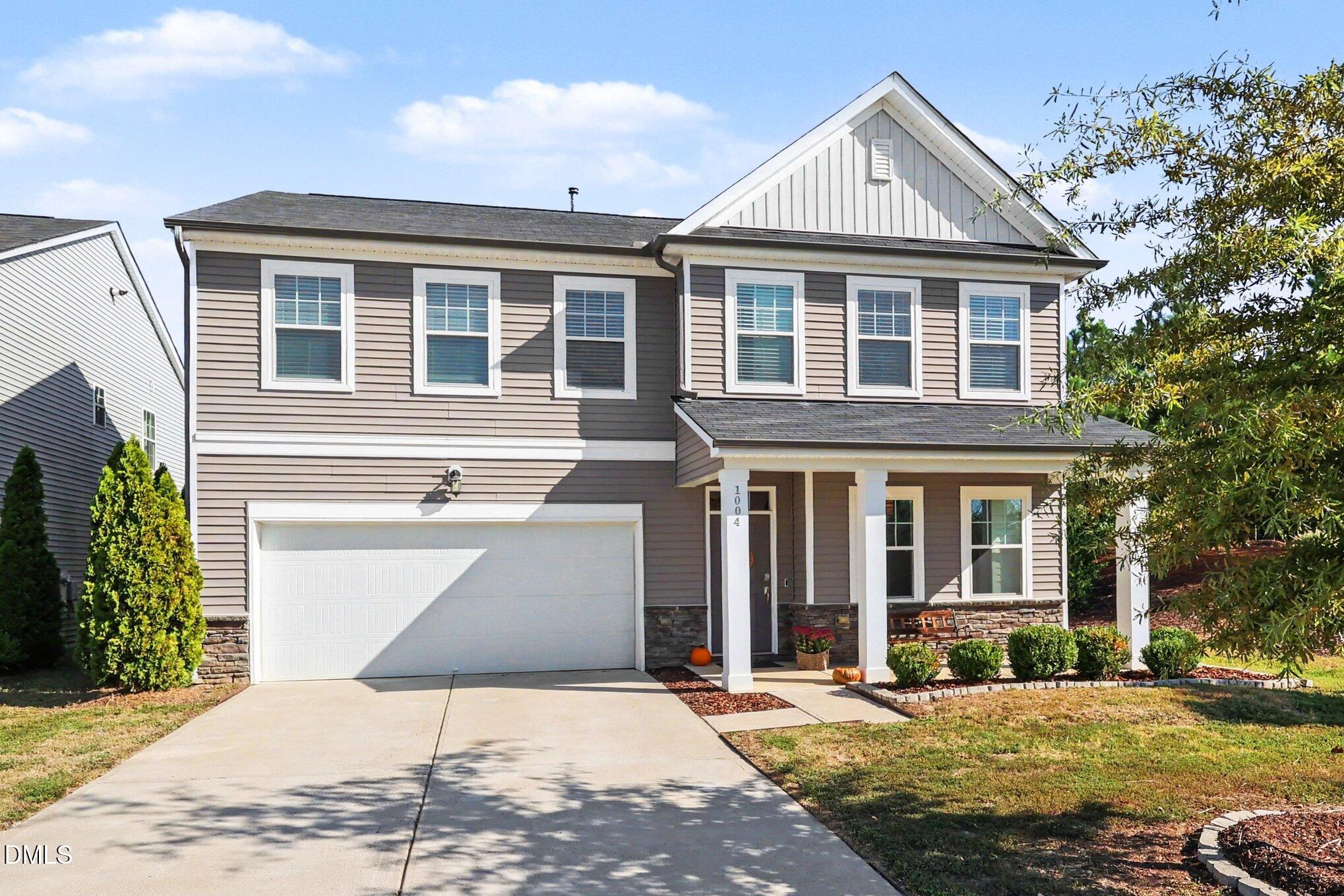 1004 Bellewood Park Drive Property Photo 1