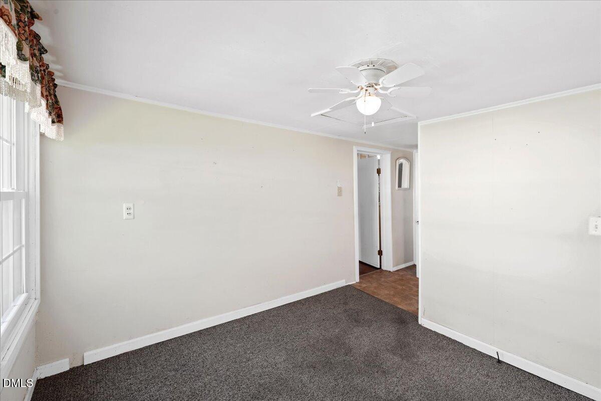 305 E 1st Street Property Photo 24