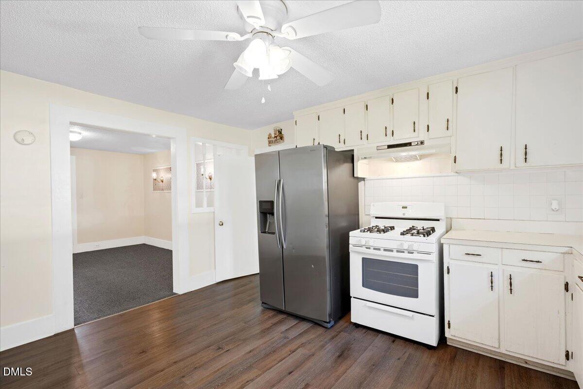 305 E 1st Street Property Photo 33