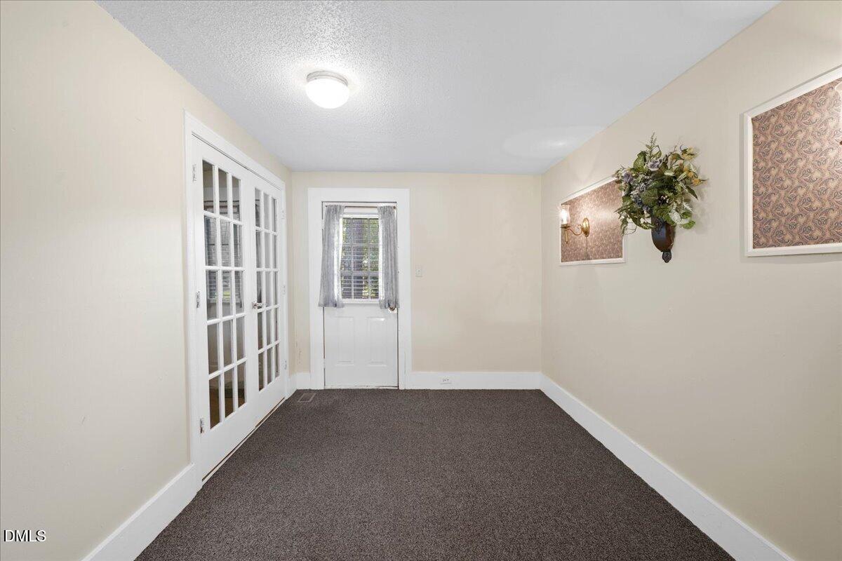 305 E 1st Street Property Photo 35