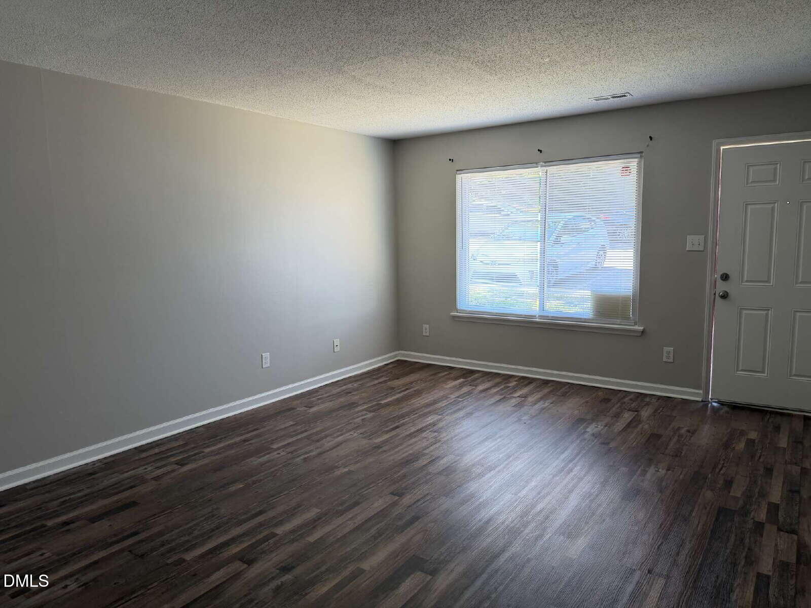 800 Fargo Street E3 Property Photo 5