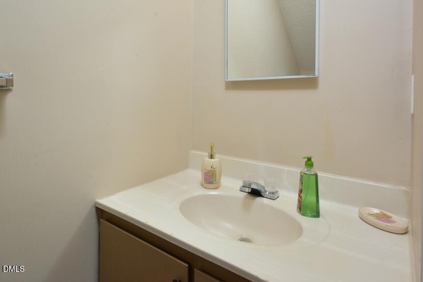 800 Fargo Street E3 Property Photo 7