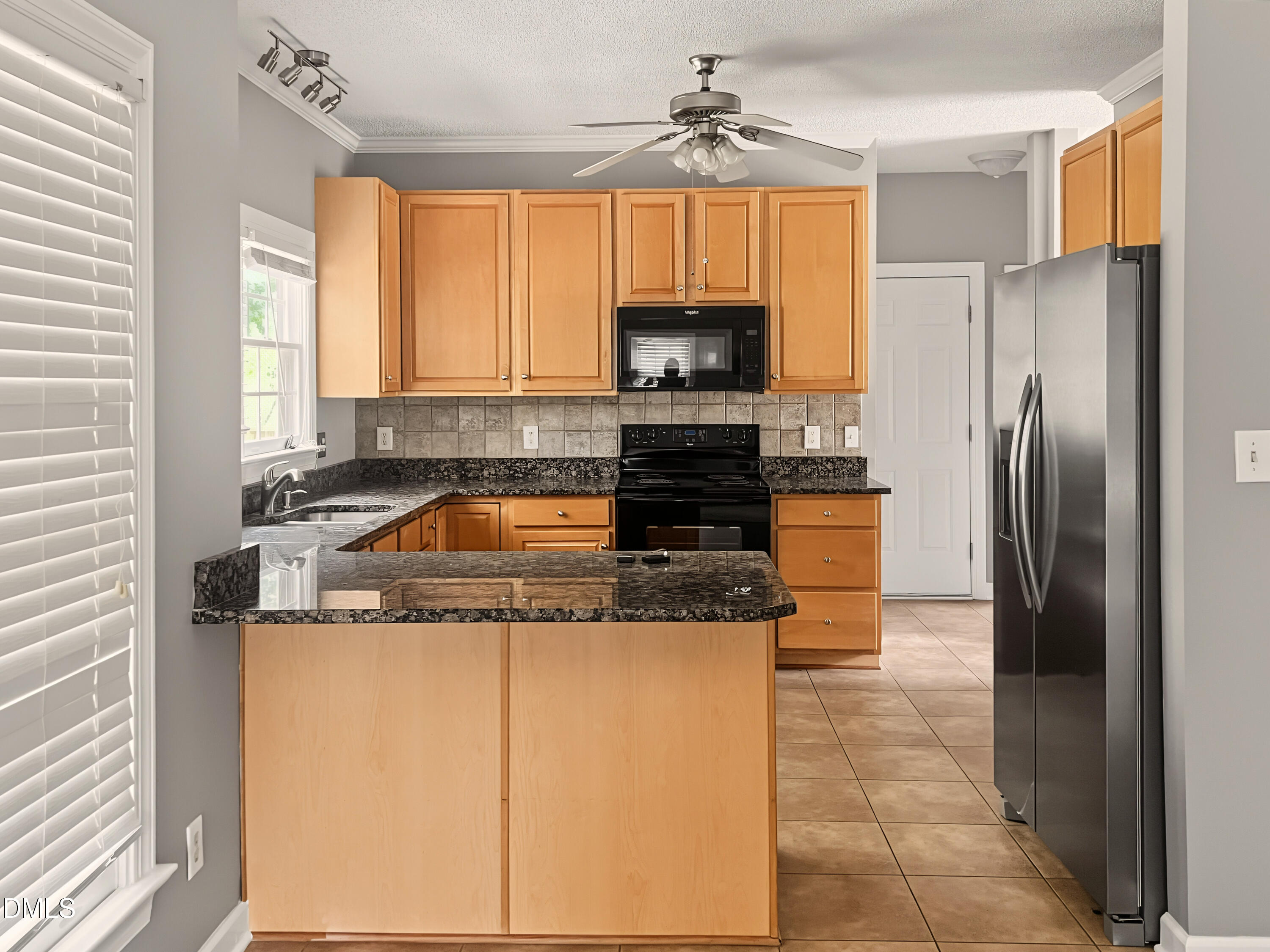 3108 Summer Oaks Drive Property Photo 7