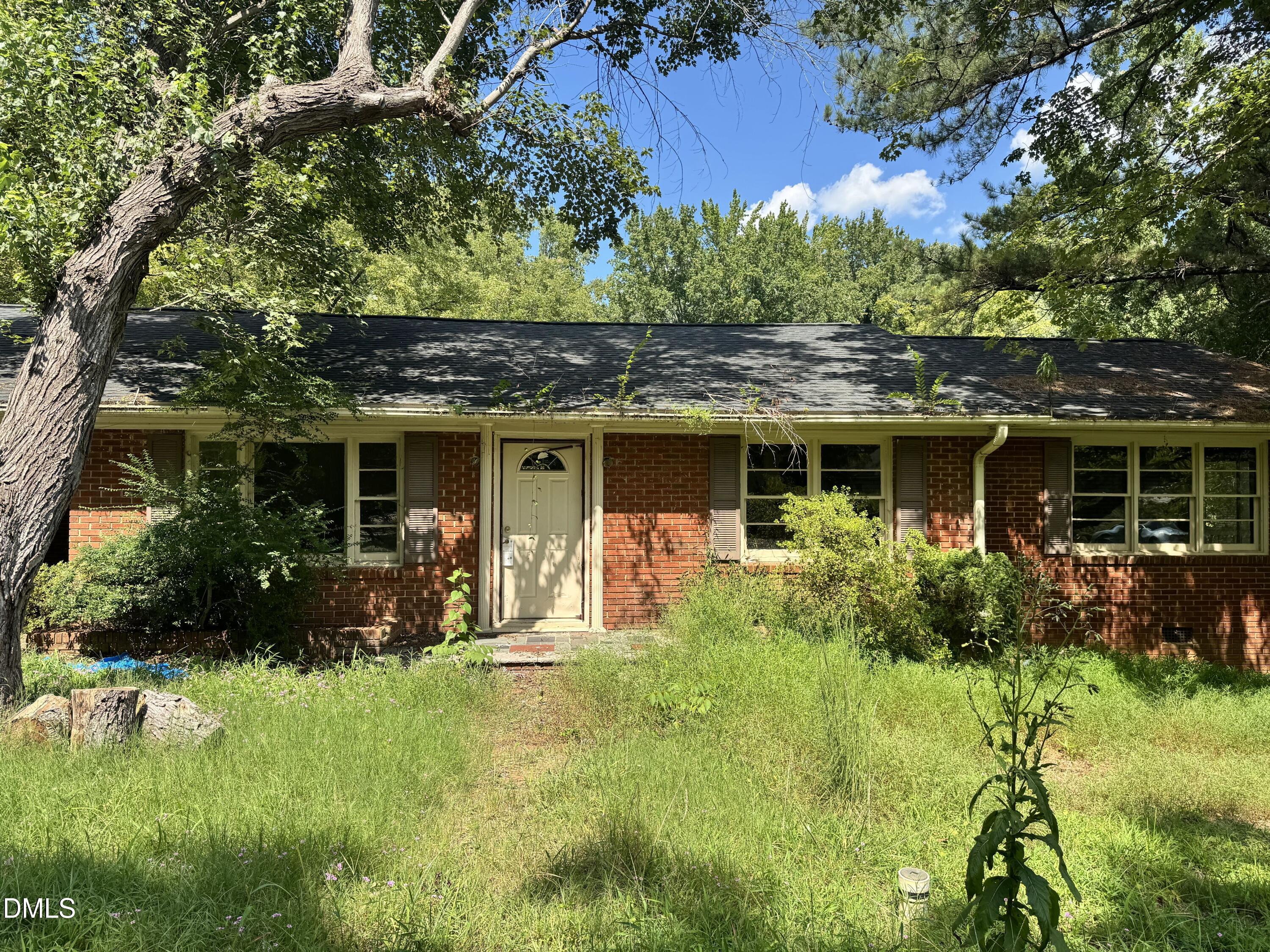 302 E Bute Street Property Photo 1
