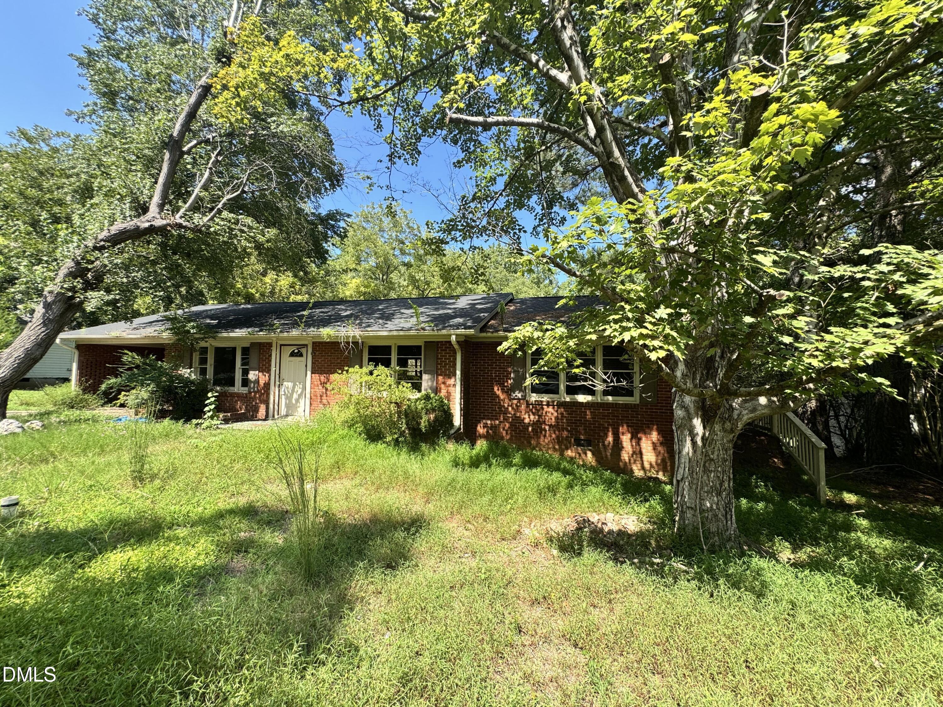 302 E Bute Street Property Photo 2
