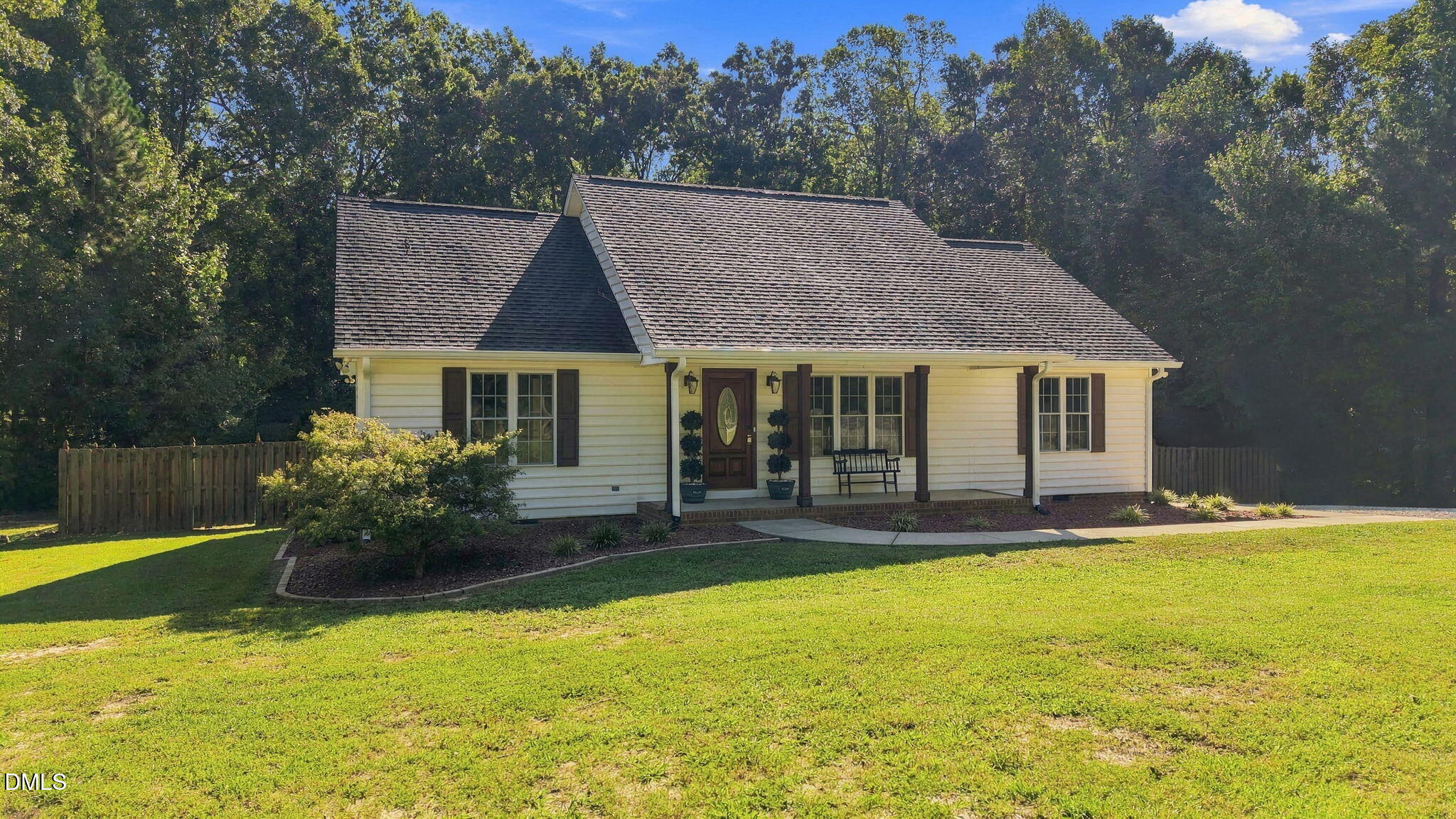 41 Foxcroft Drive Property Photo 1