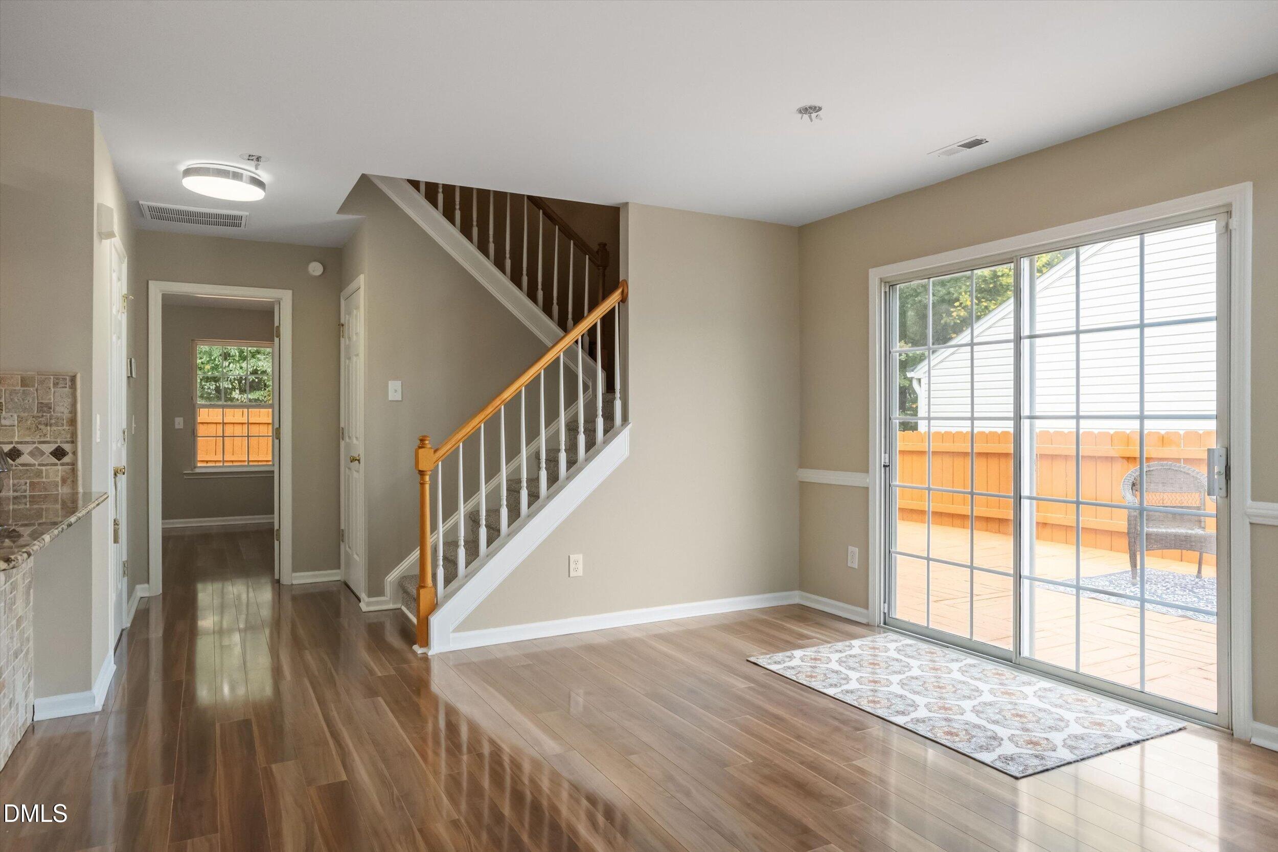 5501 Golden Moss Trail Property Photo 13