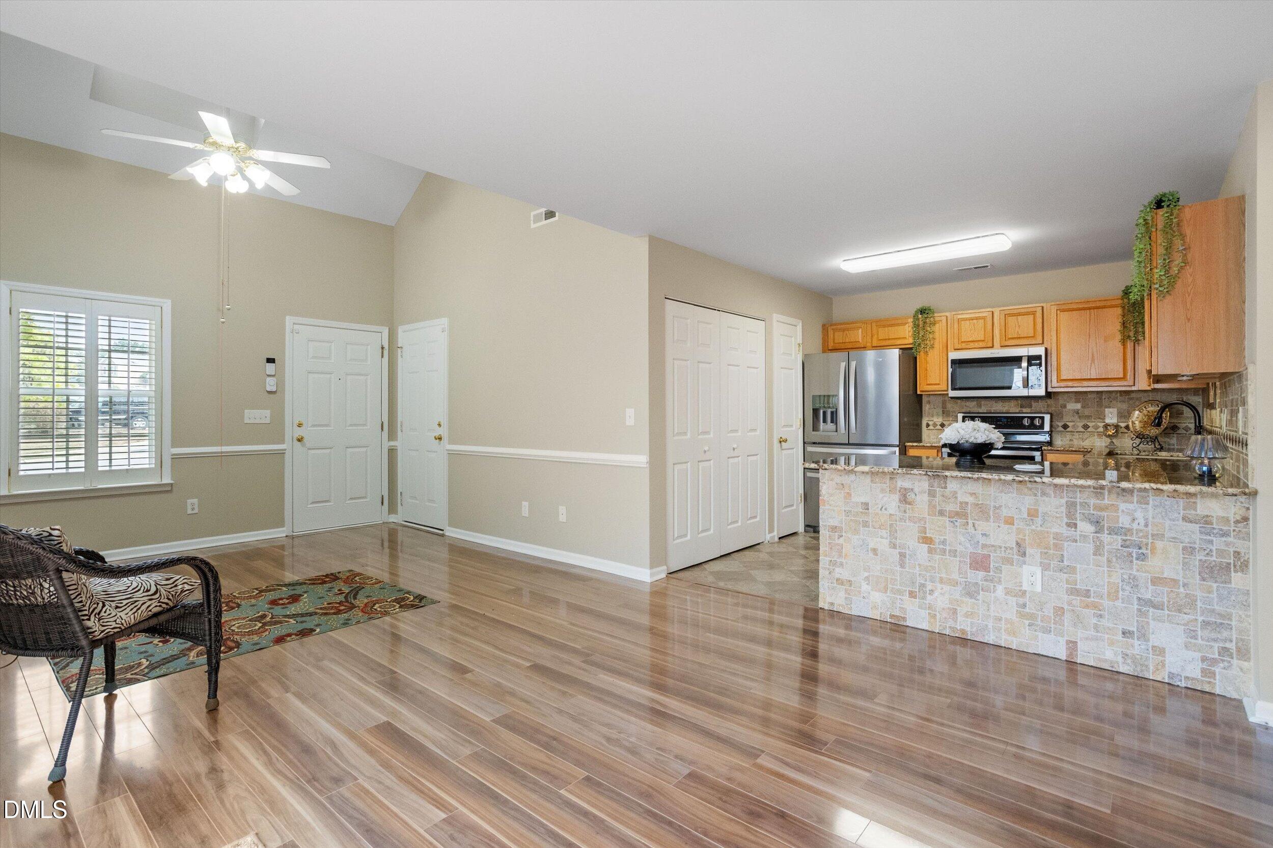 5501 Golden Moss Trail Property Photo 14