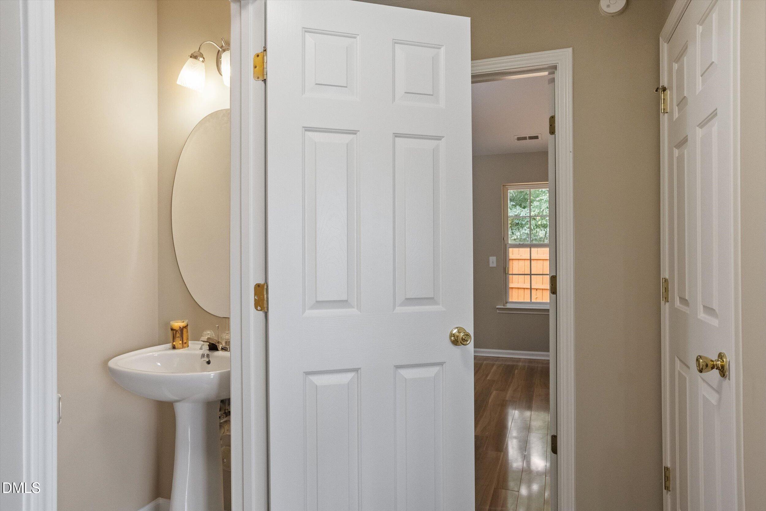 5501 Golden Moss Trail Property Photo 21
