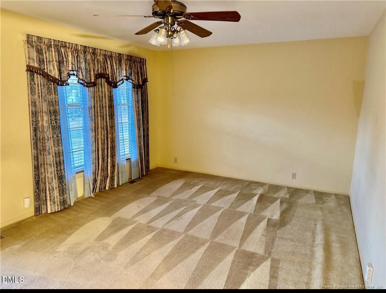5214 Rodwell Road Property Photo 2