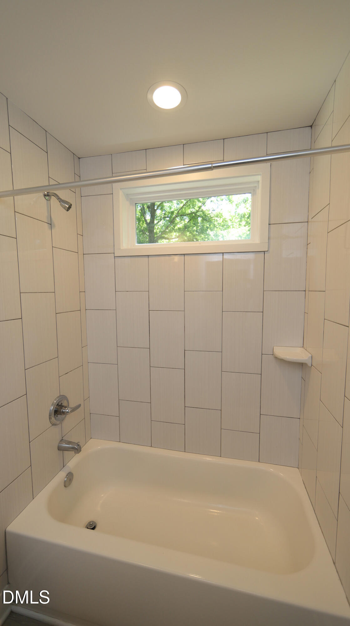 102 E Edgewood Drive Property Photo 15
