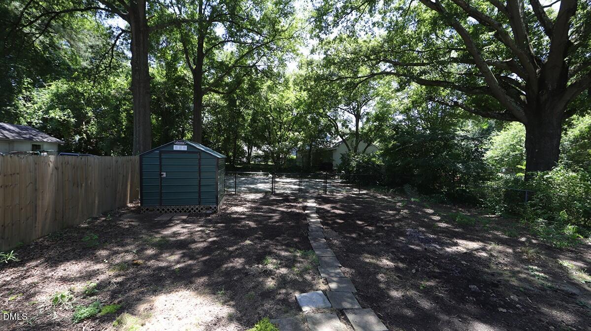 102 E Edgewood Drive Property Photo 16