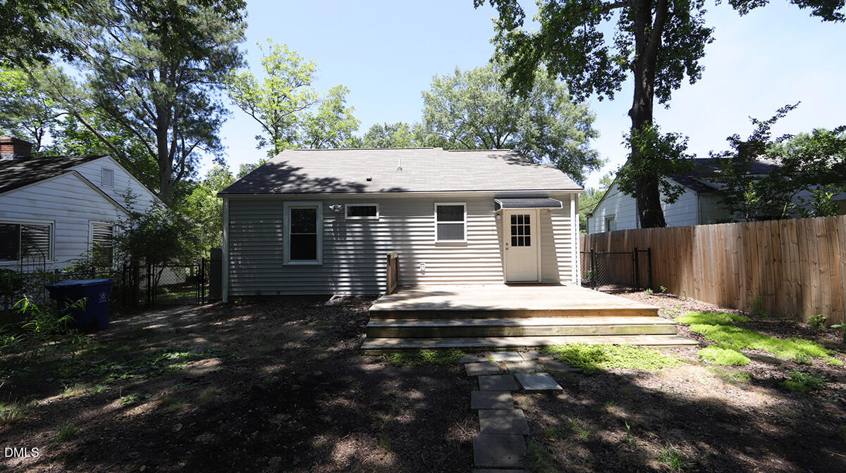 102 E Edgewood Drive Property Photo 17