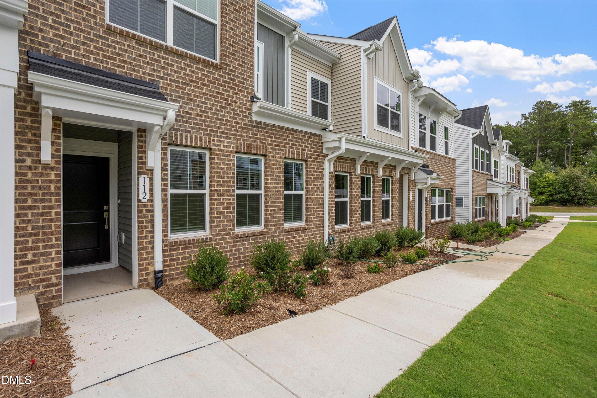 112 Flowering Maple Way 288 Property Photo 2