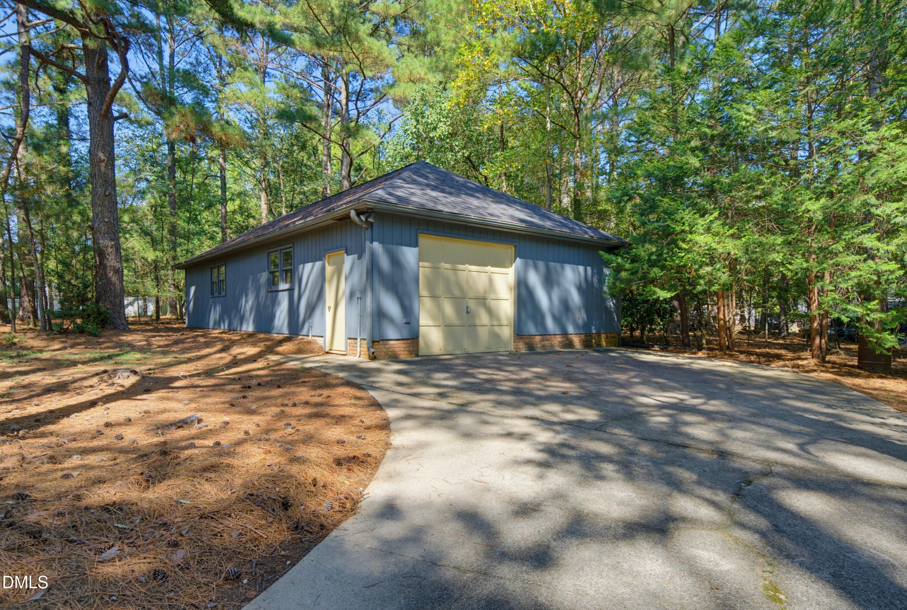 10600 Lowery Drive Property Photo 3