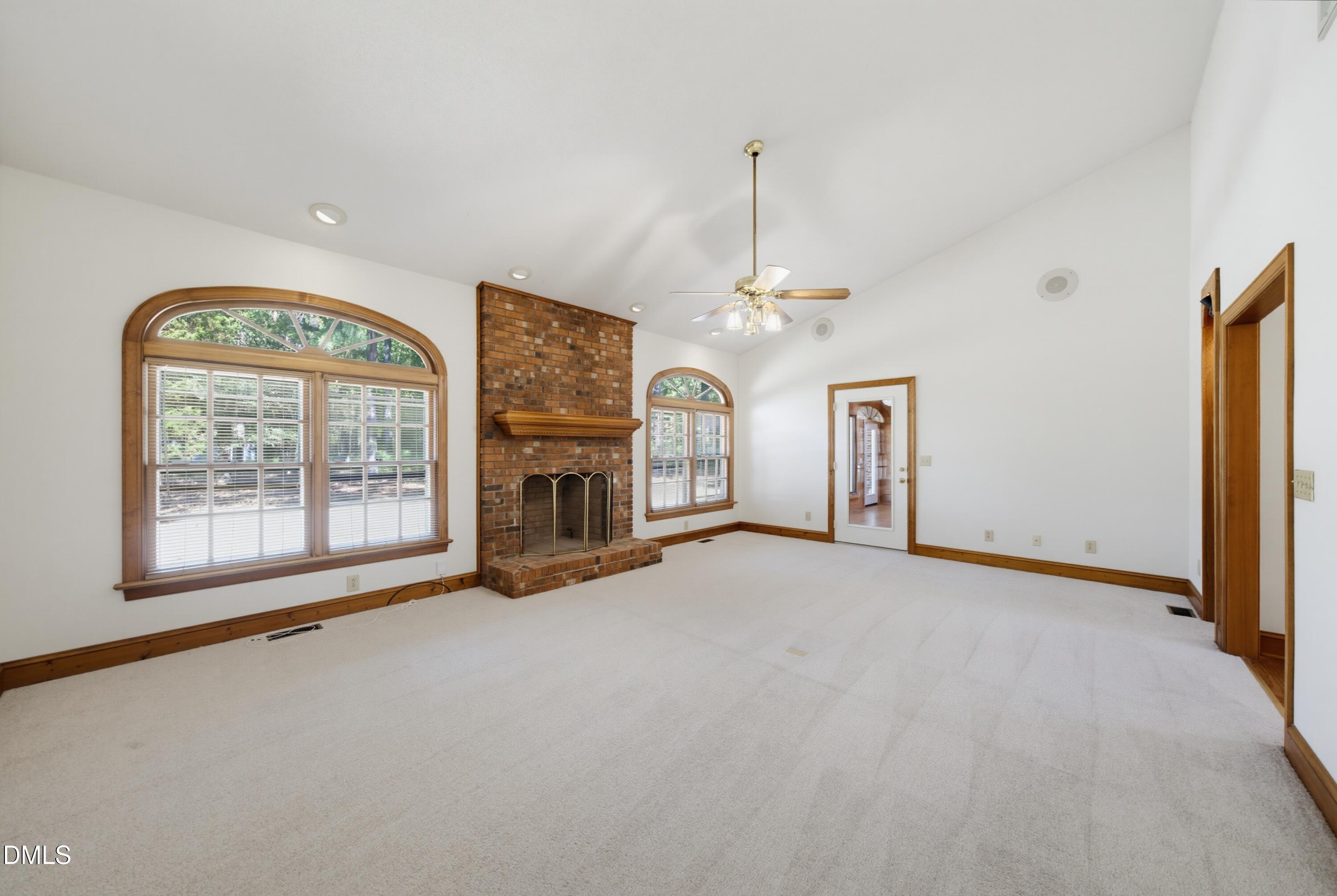 10600 Lowery Drive Property Photo 4