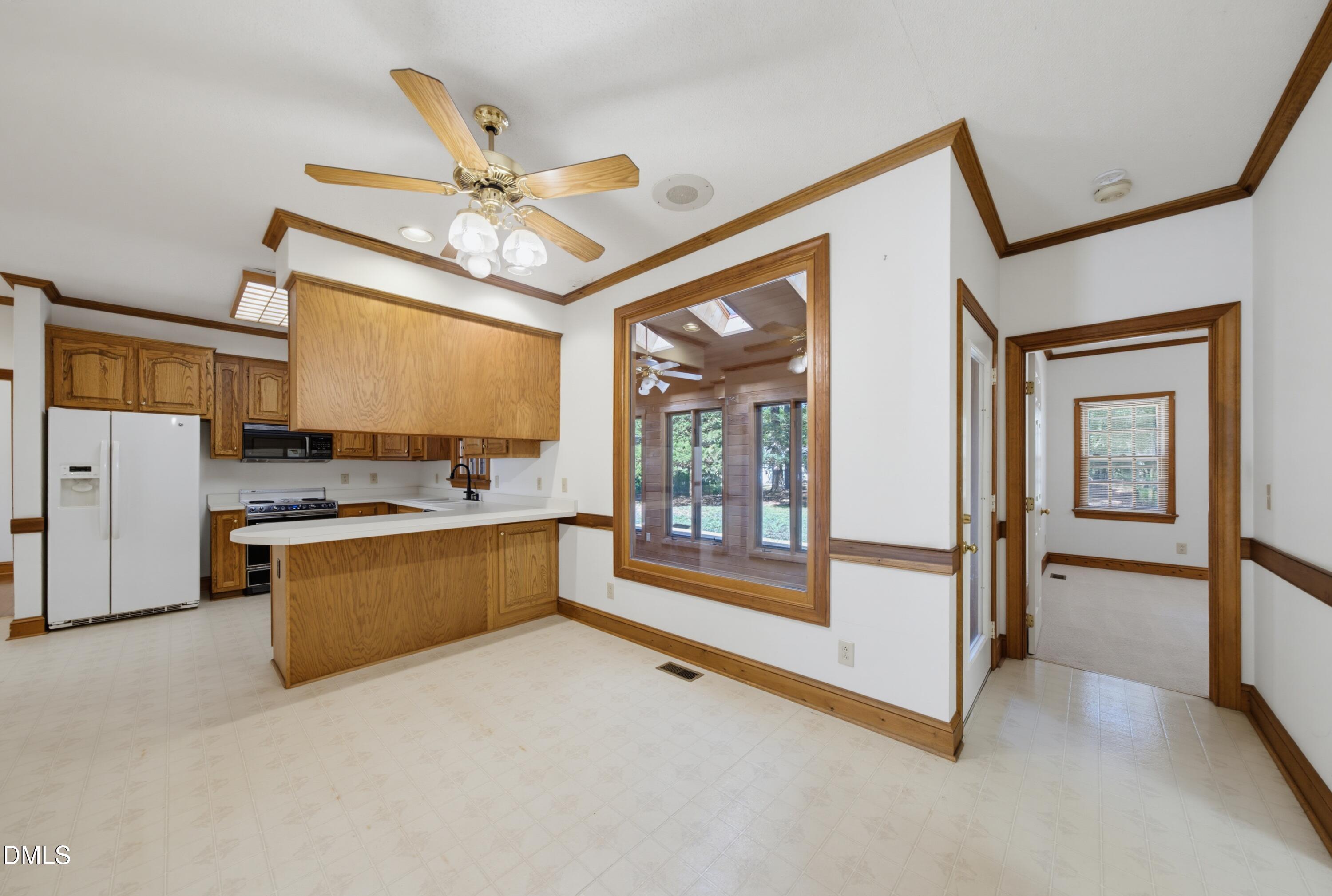 10600 Lowery Drive Property Photo 6