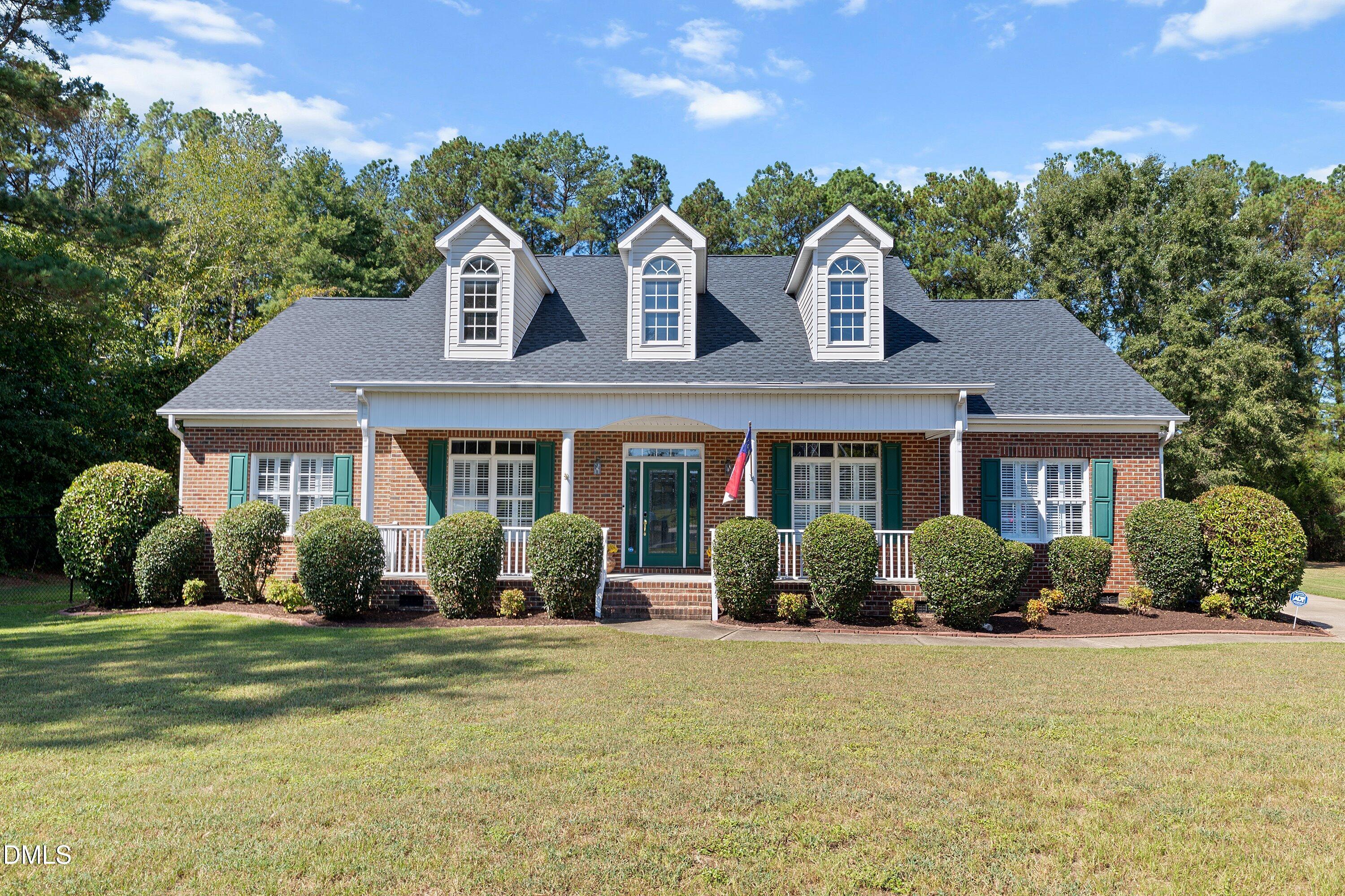 179 D'ango Circle Property Photo 1