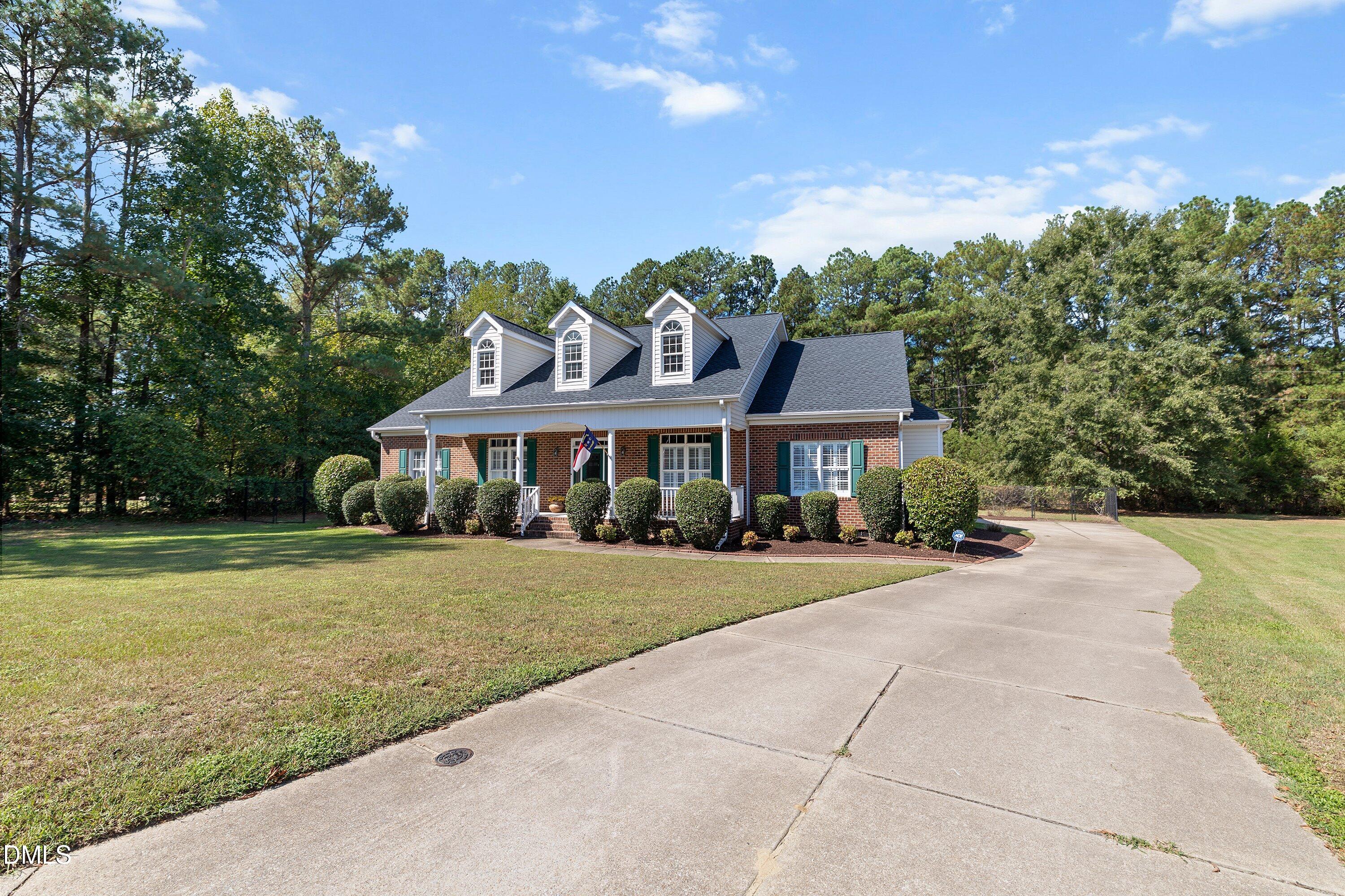 179 D'ango Circle Property Photo 2