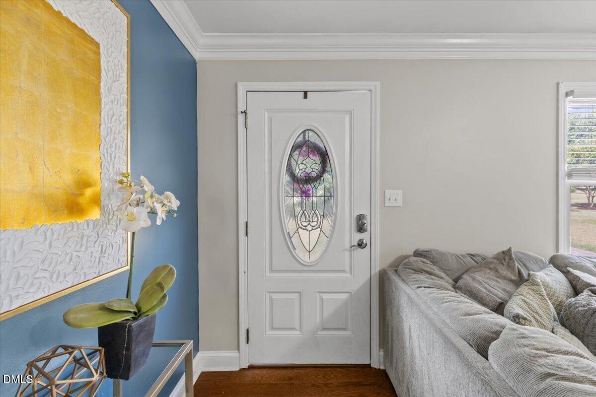204 Barwick Way Property Photo 6