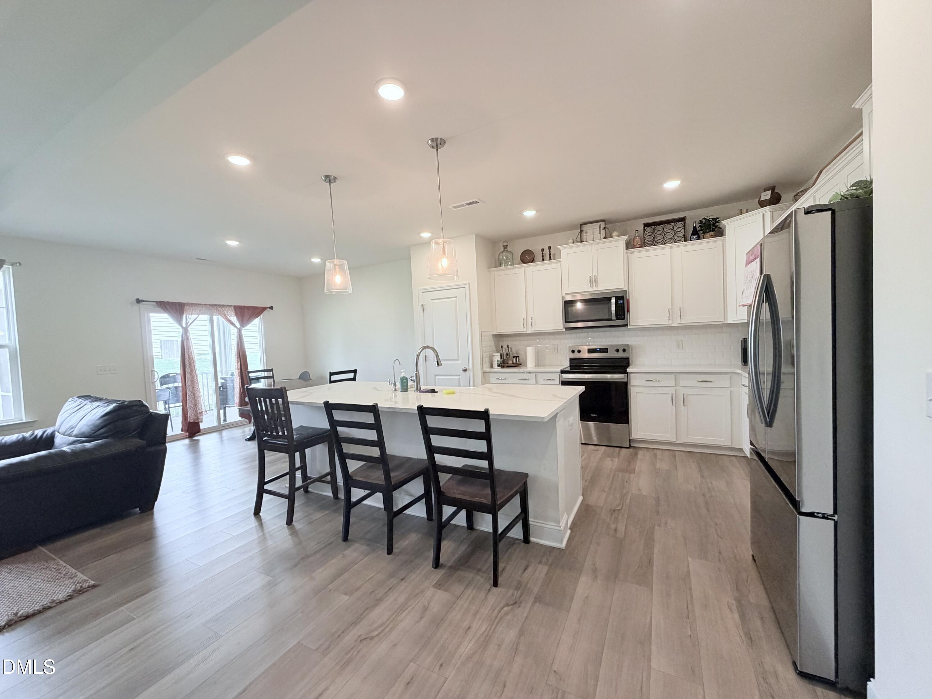 468 Winding Creek Drive Property Photo 6