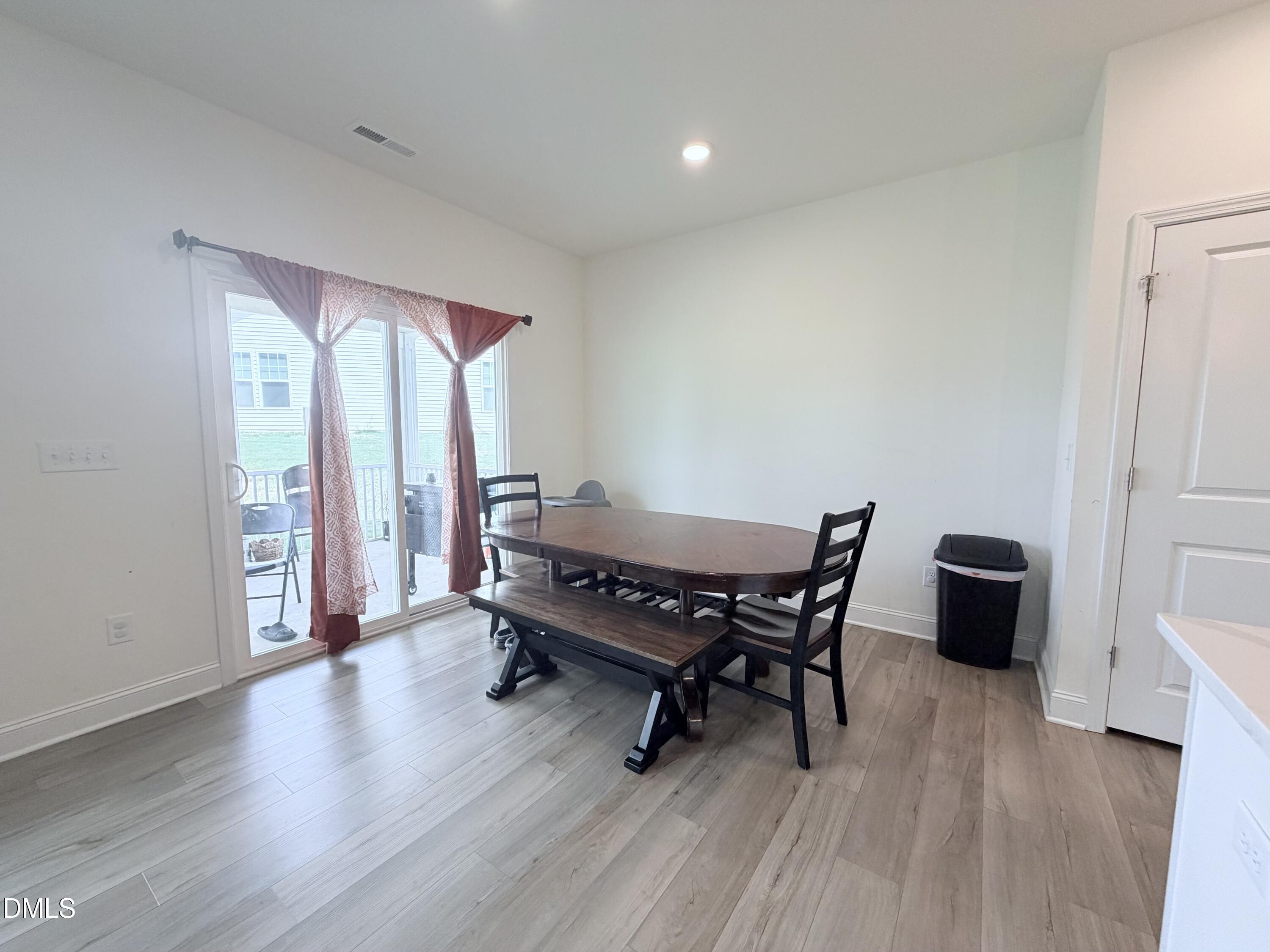 468 Winding Creek Drive Property Photo 7