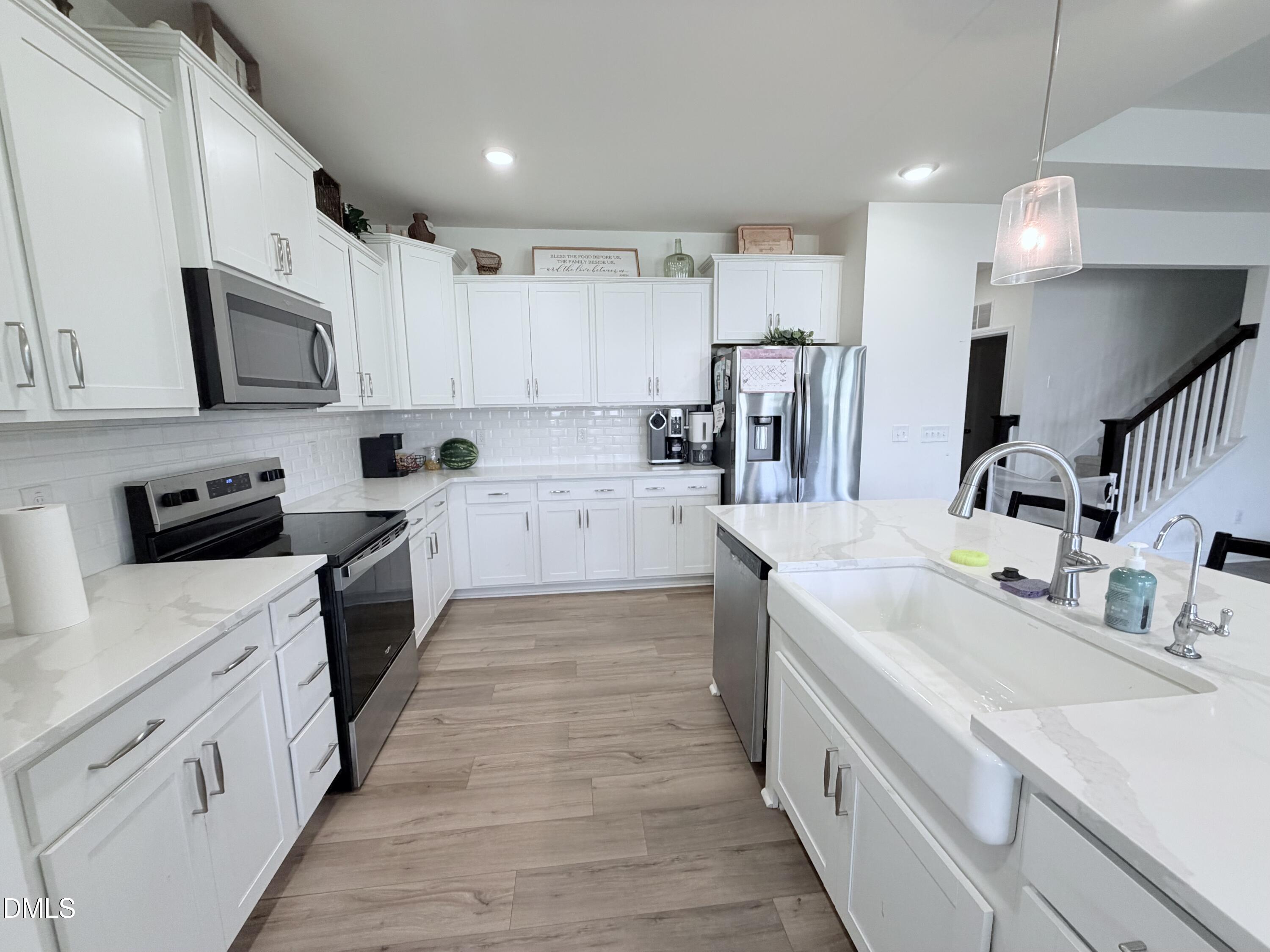 468 Winding Creek Drive Property Photo 8