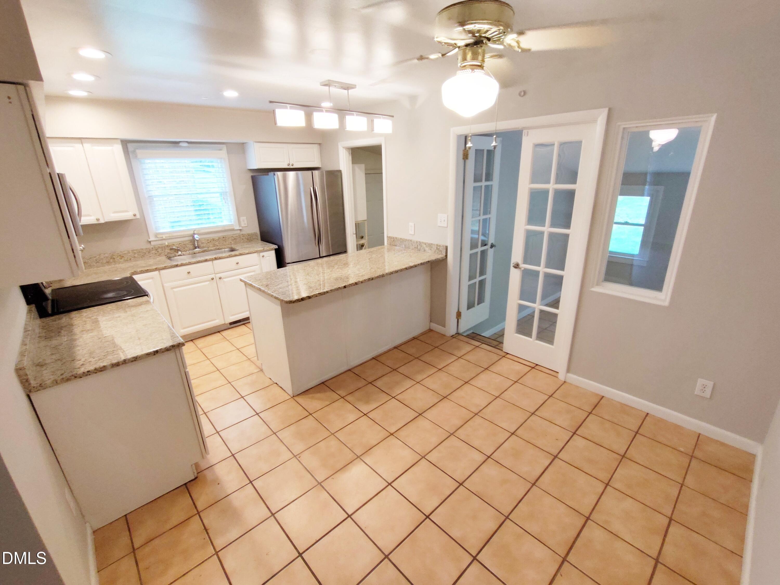 1720 Euclid Road Property Photo 5