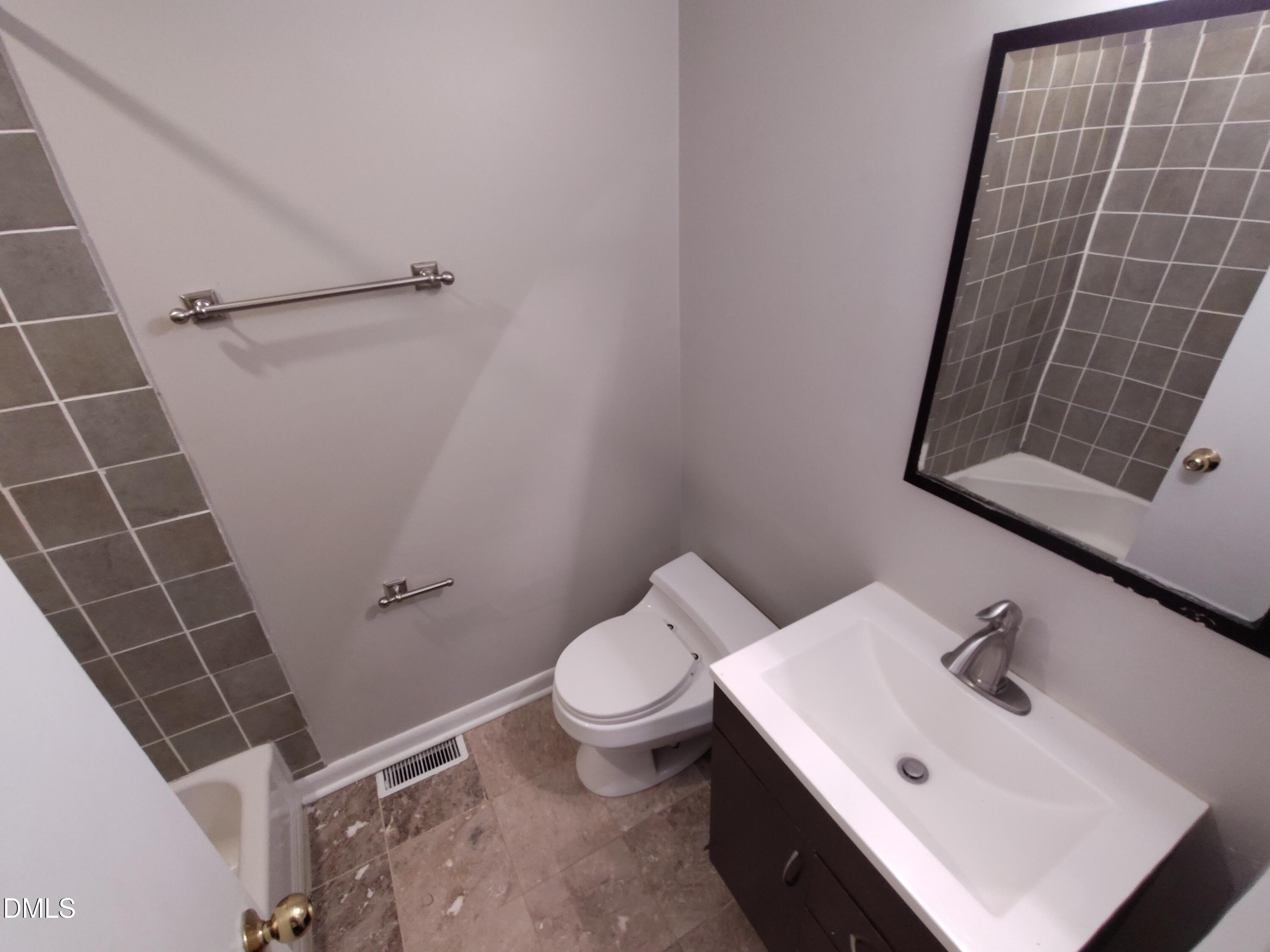 1720 Euclid Road Property Photo 14
