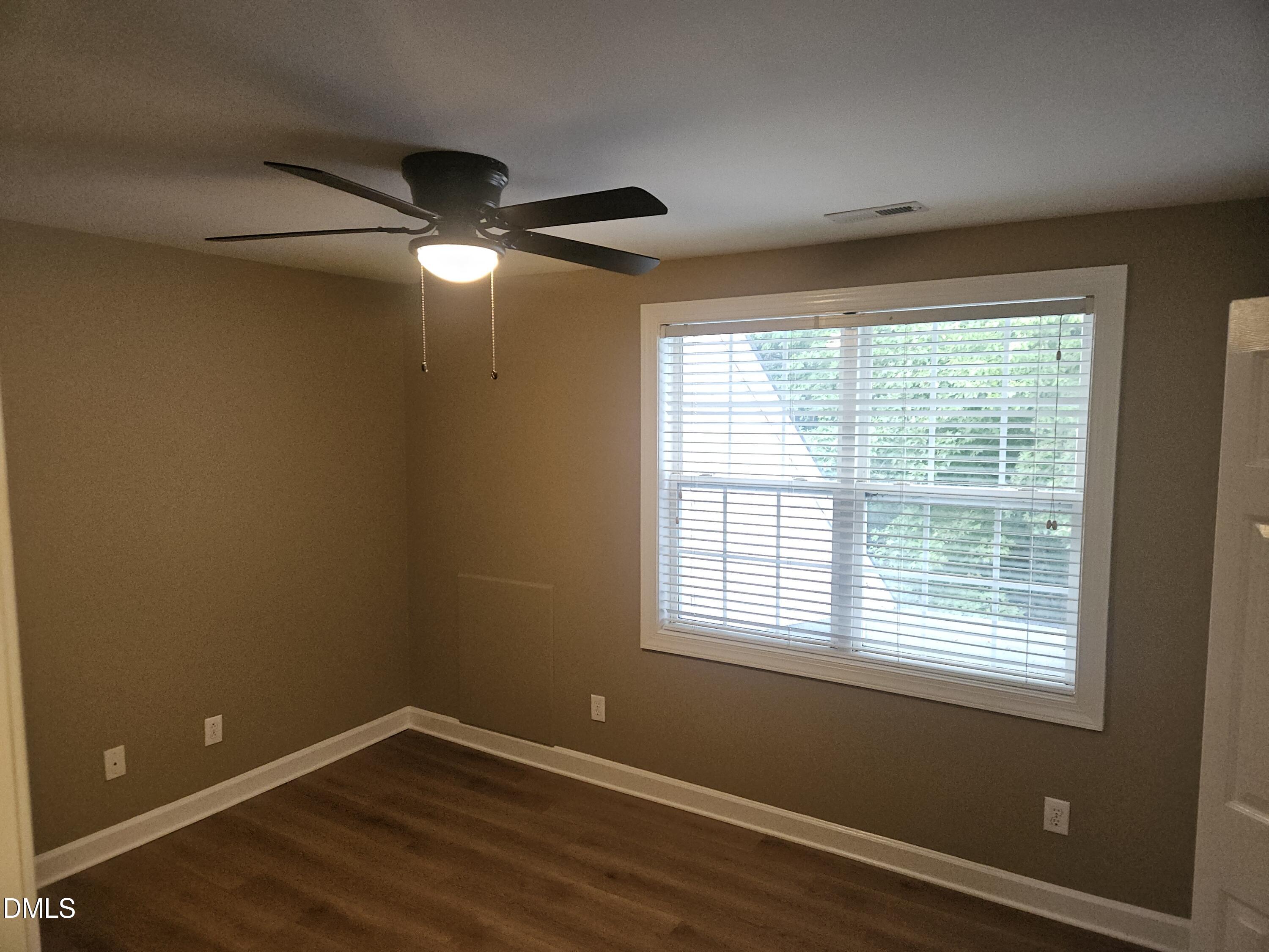 1600 Poets Glade Drive Property Photo 6