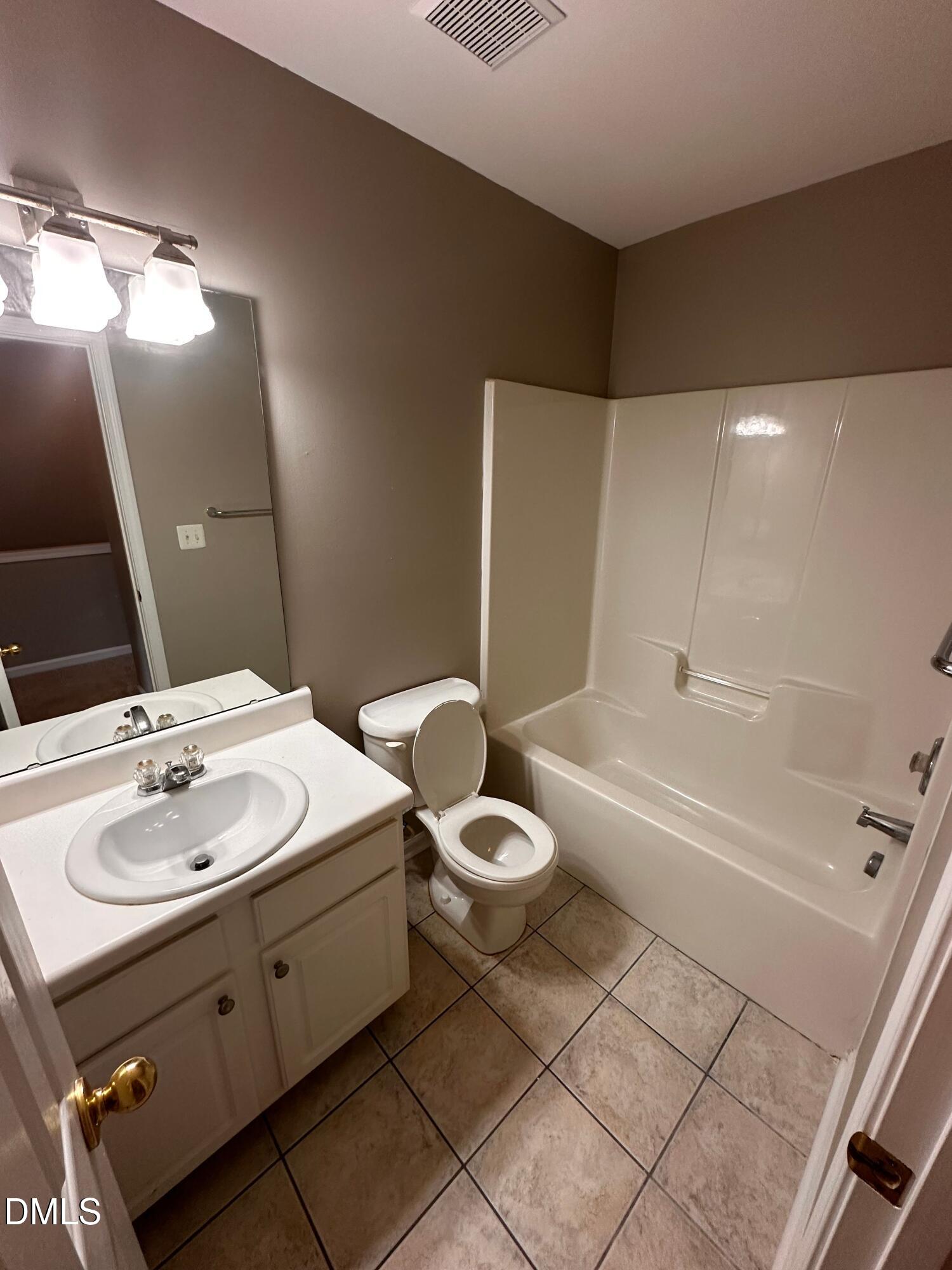 5111 Obion Court Property Photo 5