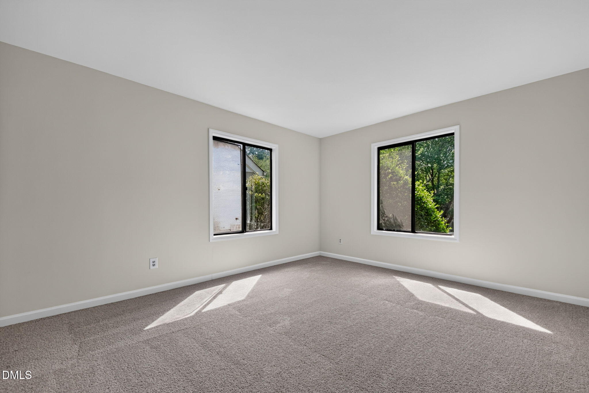 4101 Five Oaks Drive 32 Property Photo 19