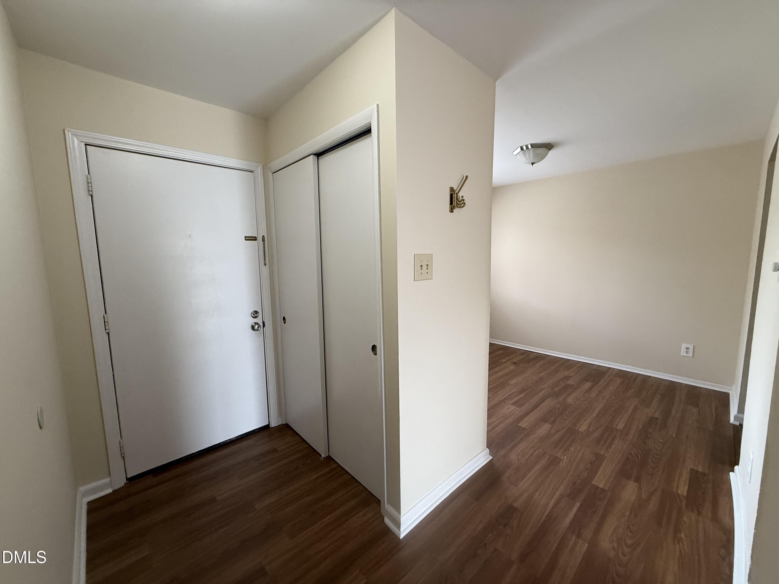 1228 Teakwood Place Property Photo 10