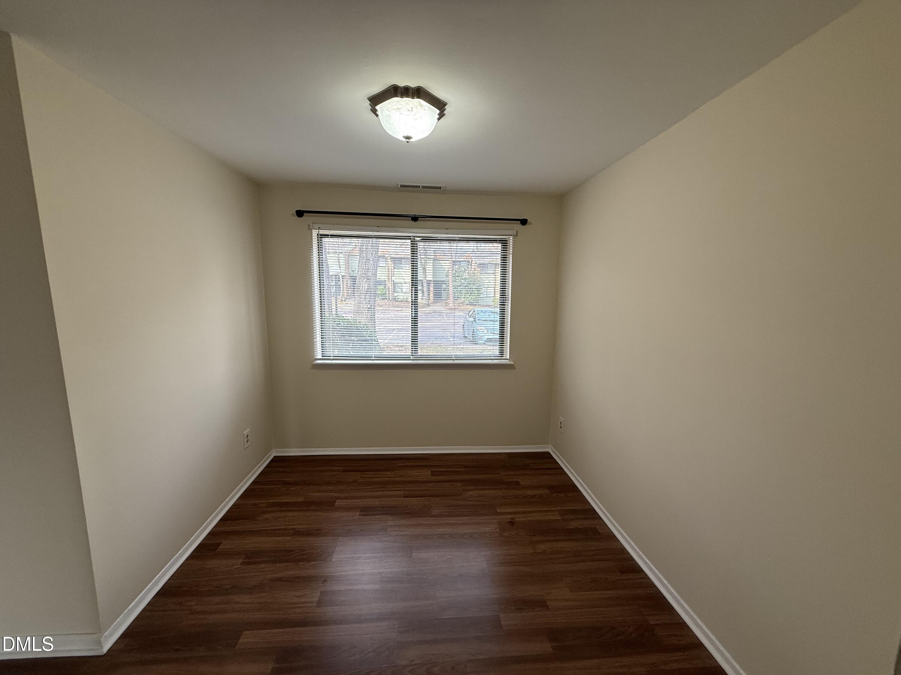 1228 Teakwood Place Property Photo 13