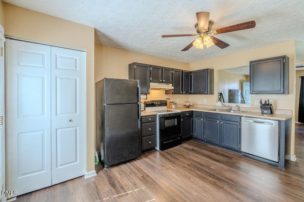 8428 Longfield Drive Property Photo 9