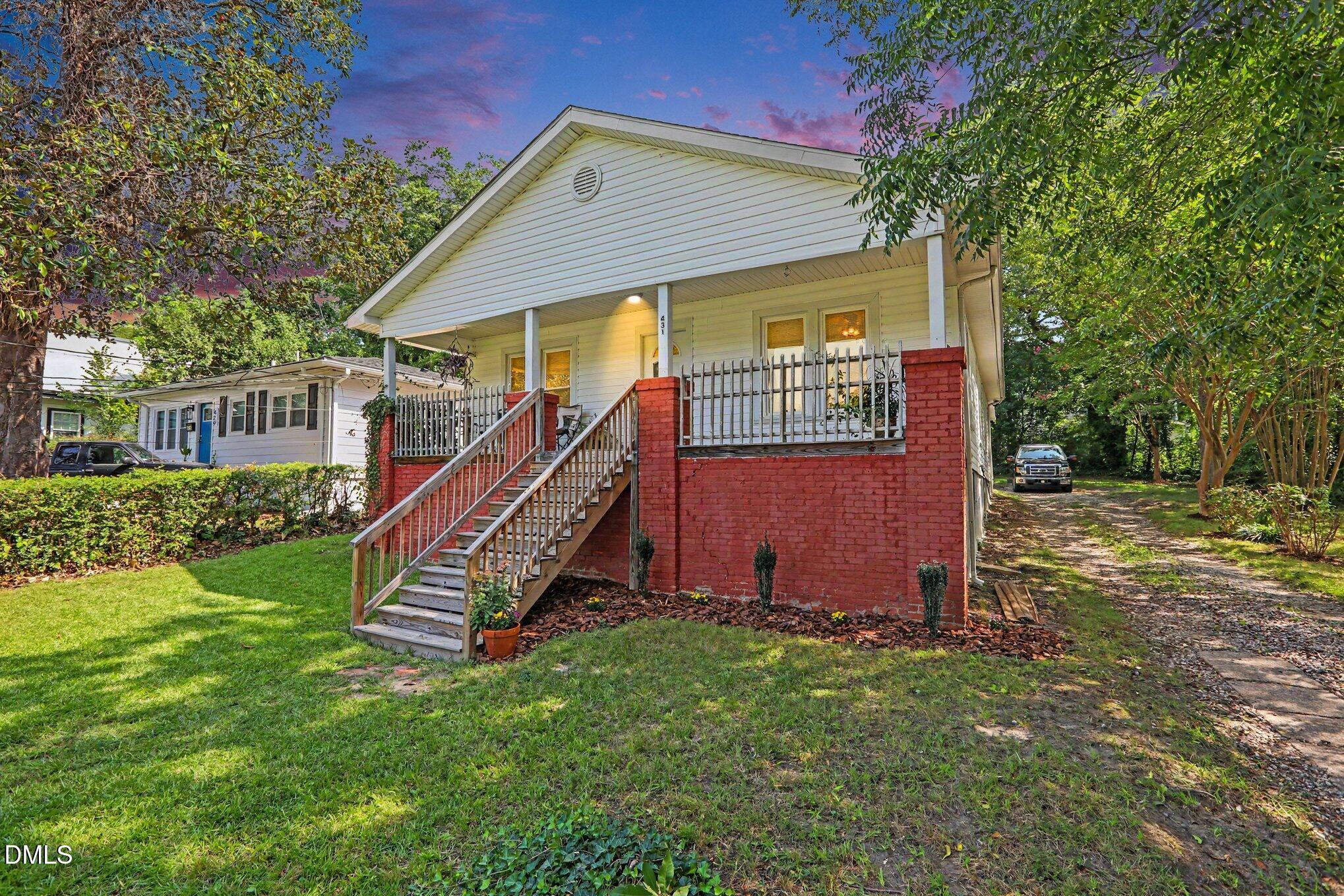 431 Eugene Street Property Photo 3