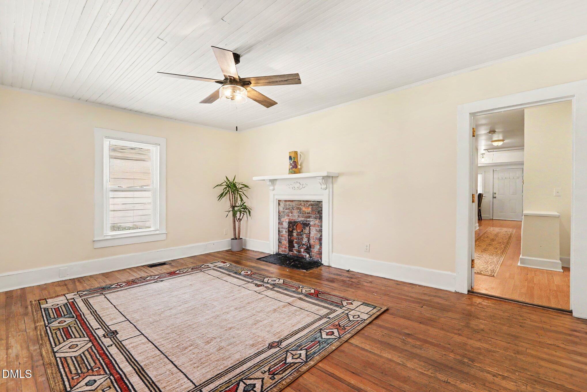 431 Eugene Street Property Photo 6