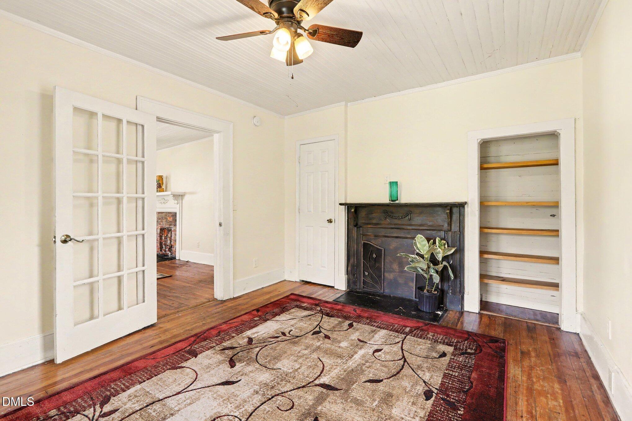 431 Eugene Street Property Photo 10