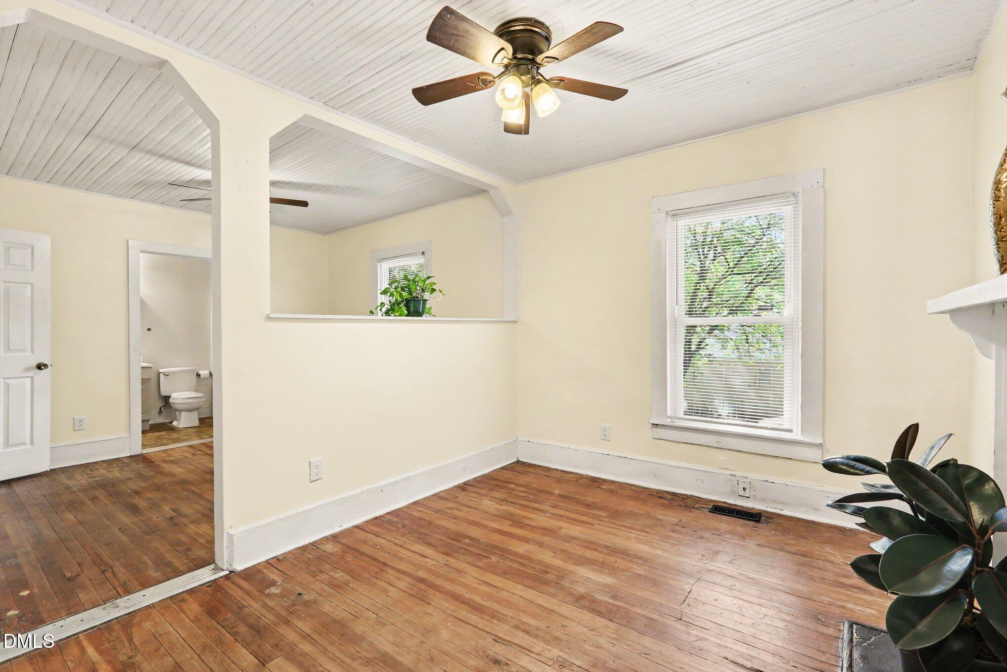 431 Eugene Street Property Photo 12