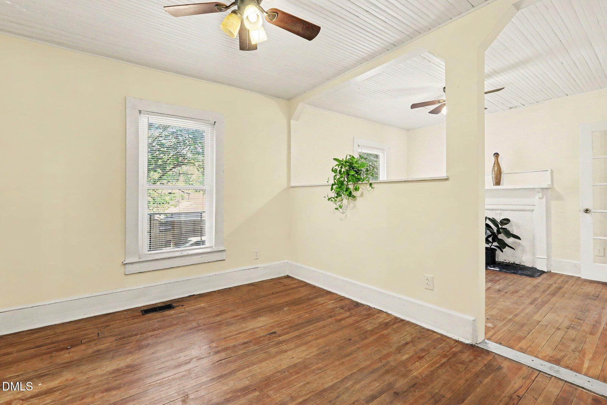 431 Eugene Street Property Photo 17