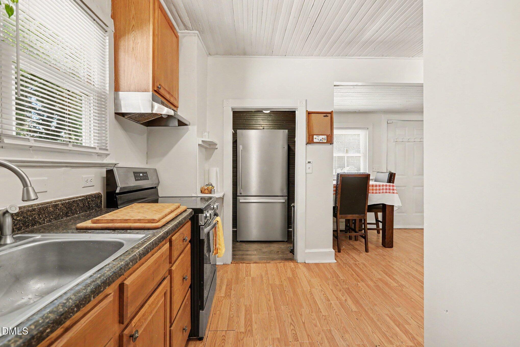 431 Eugene Street Property Photo 19